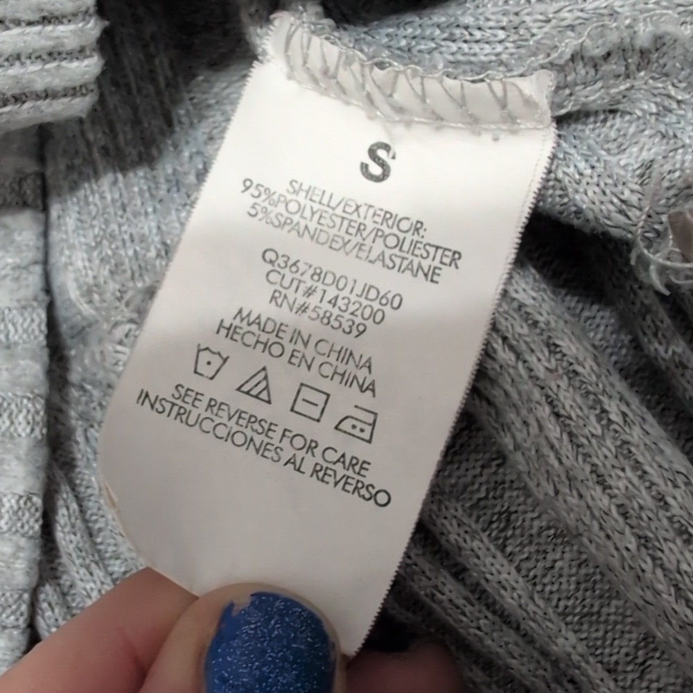 Pair Of Peplum Sweater Tops Girls Size Small Blue And Gray - Picture 4 of 9